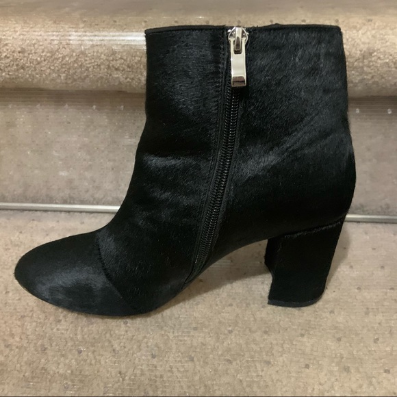 Black furry booties - Picture 5 of 10